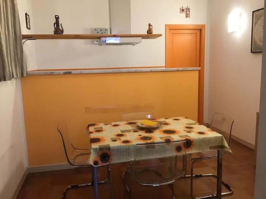 Appartamento Alessandro Al Porto Palermo Exterior foto